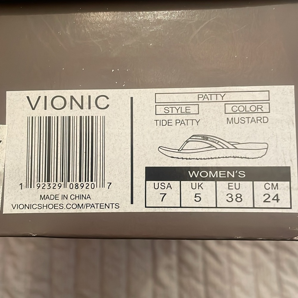 Vionic Women's Sandals size 7 - Picture 2 of 6